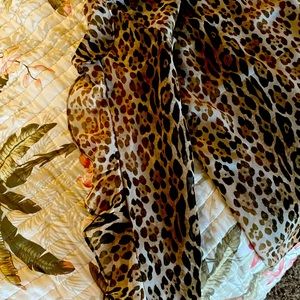 Calvin Klein V neck blouse leopard with ruffled arms